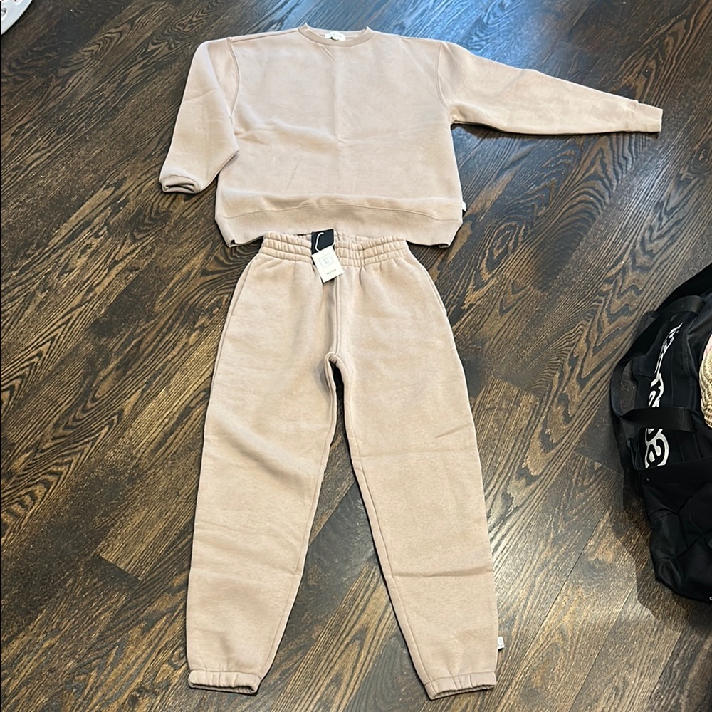 THE BASE - Woman’s Beige Sweatshirt and Joggers Set - NWT